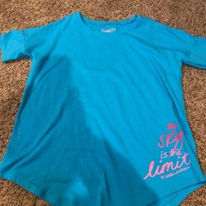 Girls under armour Tshirt